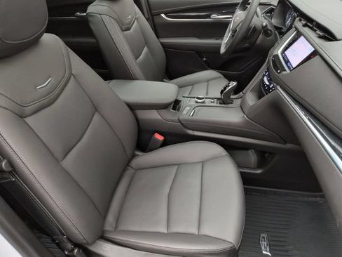 Used 2026 Cadillac XT5 Premium Luxury w/ Driver Assist Package AWD/4WD image 27