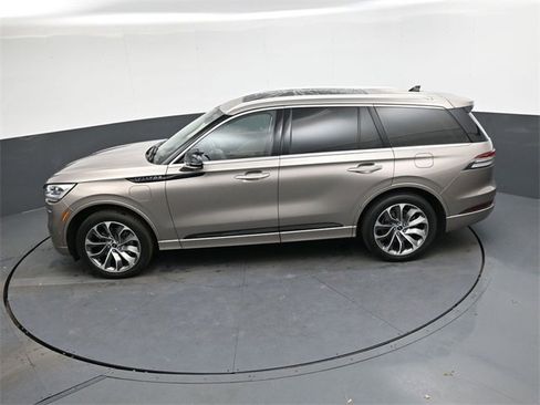 Used 2021 Lincoln Aviator Grand Touring w/ Equipment Group 301A image 21