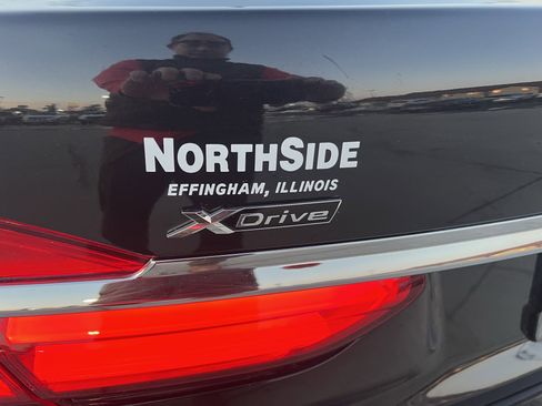 Used 2016 BMW 750i xDrive image 7