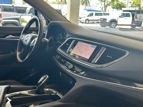 Used 2020 Buick Enclave Avenir w/ Avenir Technology Package FWD image 27