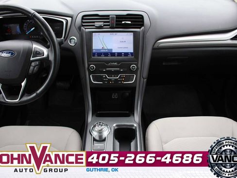 Used 2020 Ford Fusion SE w/ Equipment Group 151A FWD image 26
