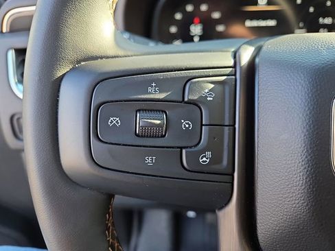 Used 2023 GMC Yukon AT4 image 24