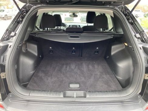 Certified 2021 Jeep Cherokee Latitude w/ Safety Group image 7