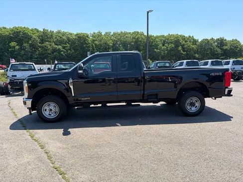 Used 2023 Ford F350 XL w/ Snow Plow Prep Package AWD/4WD image 2