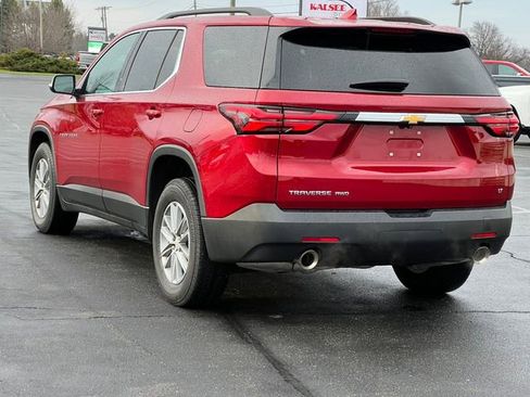 Used 2023 Chevrolet Traverse LT image 12
