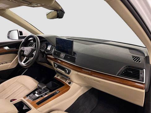 Certified 2023 Audi Q5 2.0T Premium w/ Convenience Package image 14