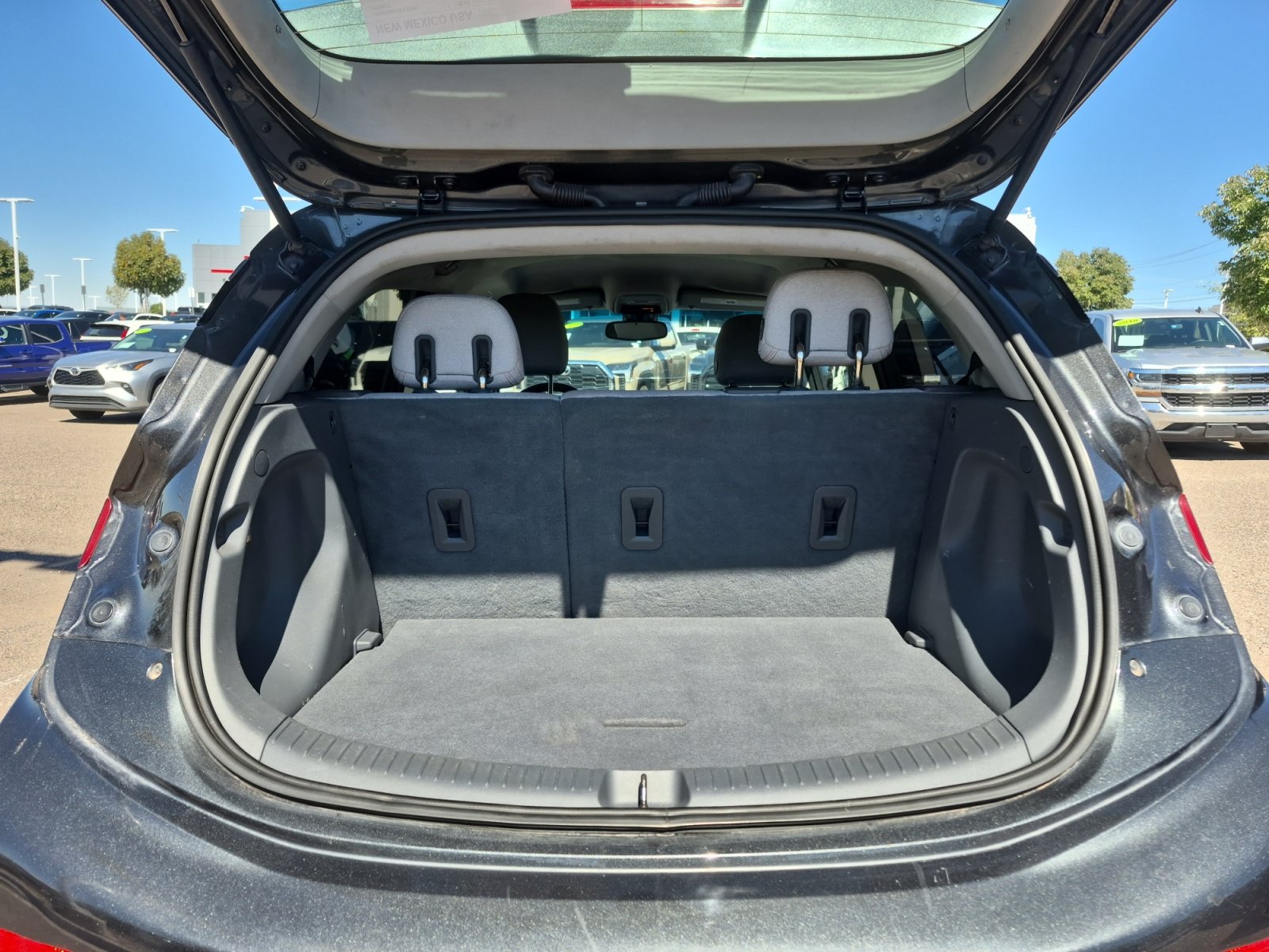 Used 2017 Chevrolet Bolt LT FWD image 21