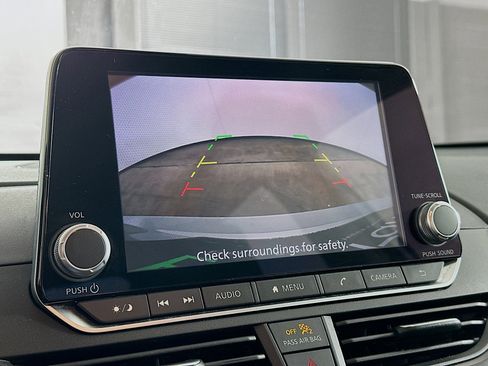 Used 2024 Nissan Altima 2.5 SV image 22