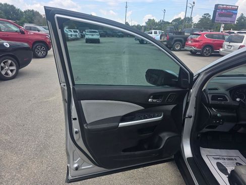 Used 2016 Honda CR-V Touring image 6