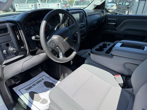 Used 2018 Chevrolet Silverado 2500 W/T AWD/4WD image 13