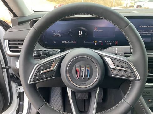 New 2025 Buick Envision Preferred image 10