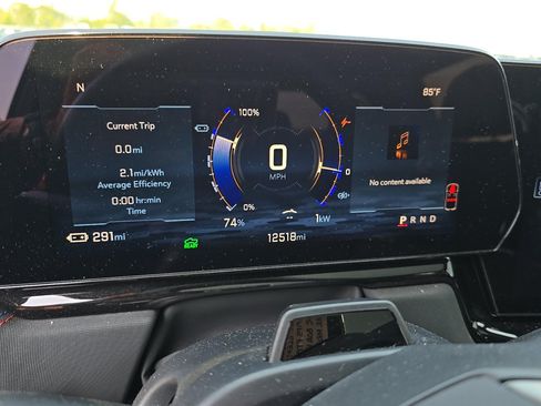 Used 2025 Chevrolet Silverado EV RST AWD/4WD image 12