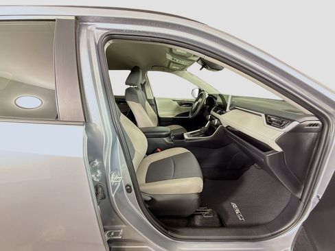 Certified 2024 Toyota RAV4 XLE image 20