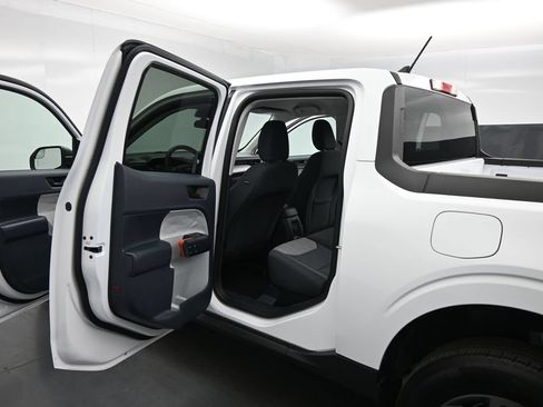Certified 2023 Ford Maverick XLT FWD image 16