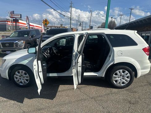 Used 2015 Dodge Journey American Value Package w/ Flexible Seating Group image 18