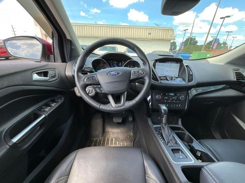 Used 2018 Ford Escape Titanium w/ Ford Safe & Smart Package FWD image 8