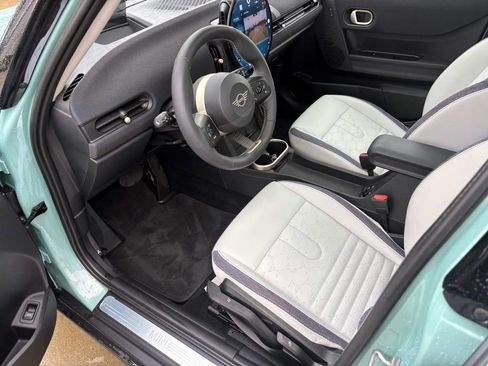 Used 2025 MINI Cooper S image 23