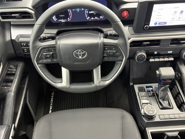 Used 2025 Toyota Tacoma TRD Off-Road AWD/4WD image 13
