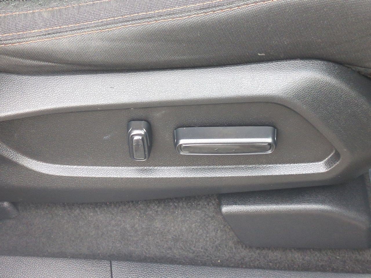 Used 2025 Honda Pilot Sport image 43