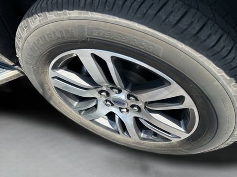Used 2023 Ford Expedition Limited RWD image 27