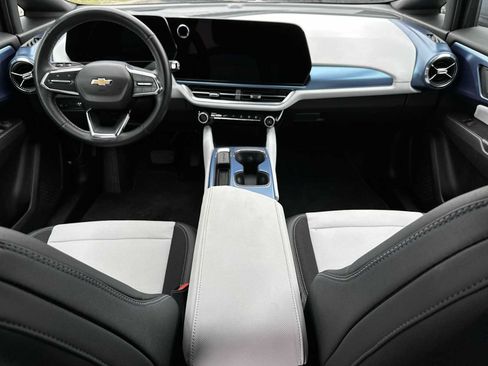 Certified 2024 Chevrolet Equinox EV LT image 14