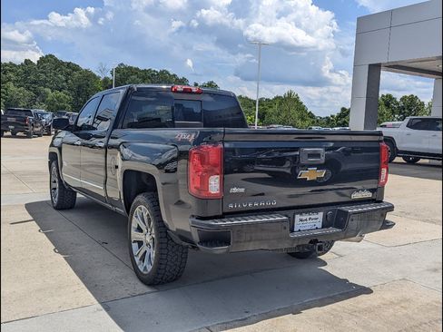 Used 2018 Chevrolet Silverado 1500 High Country AWD/4WD image 8
