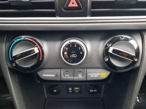 Used 2021 Hyundai Kona SEL image 22