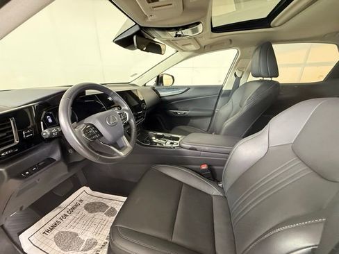 Certified 2025 Lexus NX 250 FWD w/ Premium Package image 5