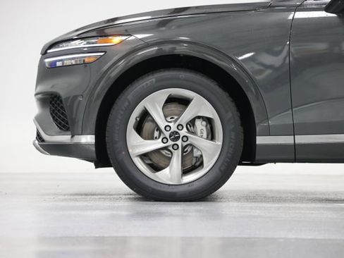 New 2026 Genesis GV70 2.5T Advanced w/ G1 Accessory Package image 9