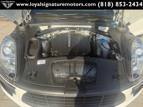 Used 2017 Porsche Macan AWD/4WD image 39