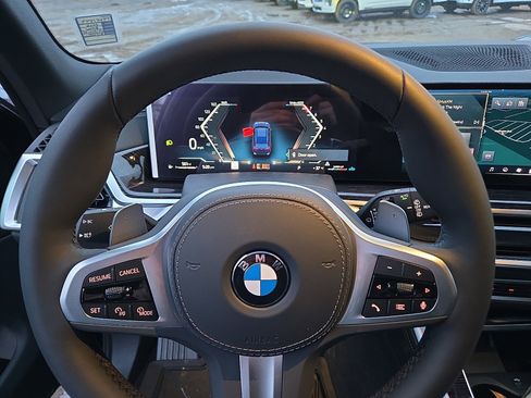 New 2026 BMW X5 xDrive40i w/ M Sport Package AWD/4WD image 8
