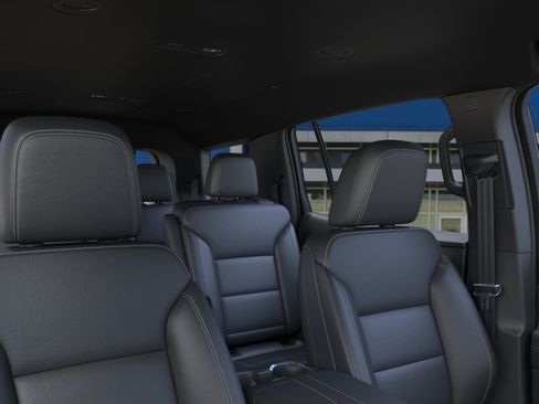 New 2027 Chevrolet Traverse LT w/ Driver Confidence Package FWD image 24