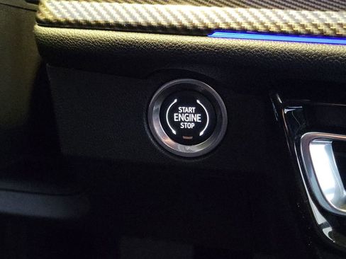 Used 2026 Chevrolet Traverse High Country image 9