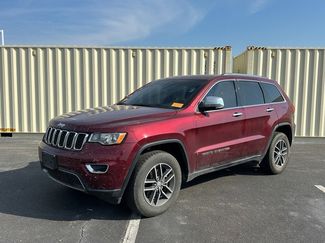 Used 2017 Jeep Grand Cherokee Limited image 1