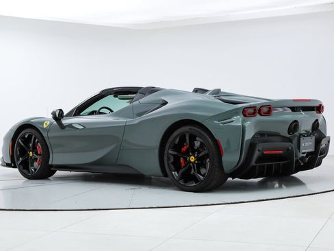 Certified 2025 Ferrari SF90 Spider AWD/4WD image 3