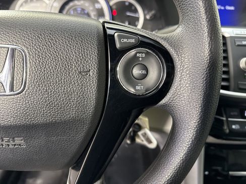 Used 2016 Honda Accord LX image 13