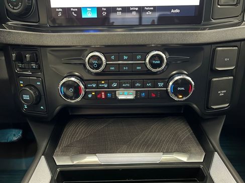 Used 2024 Ford F350 Platinum image 16