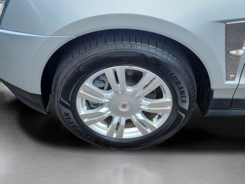 Used 2010 Cadillac SRX Luxury FWD image 35
