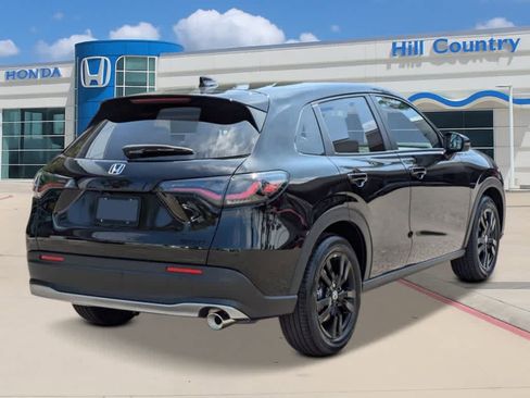 New 2026 Honda HR-V Sport image 4