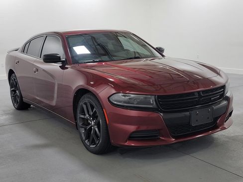 Used 2022 Dodge Charger SXT w/ Blacktop Package image 2