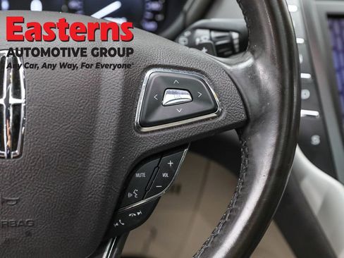 Used 2019 Lincoln MKC Select w/ Select Plus Package image 16