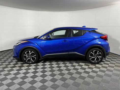 Used 2021 Toyota C-HR XLE FWD image 8