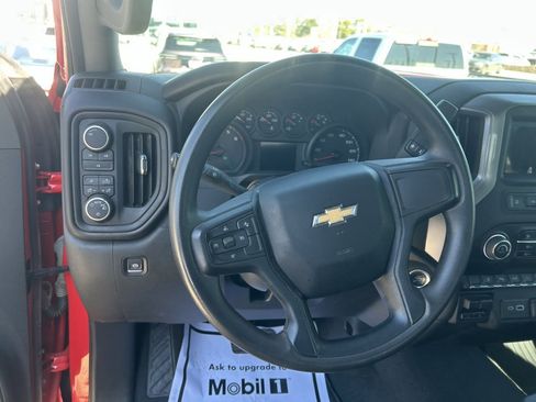 Used 2024 Chevrolet Silverado 2500 Custom w/ Custom Value Package image 10