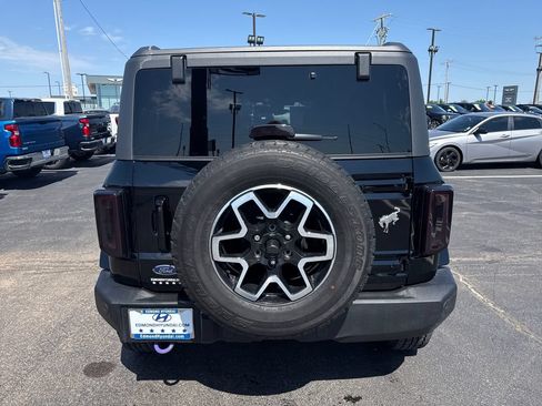 Used 2025 Ford Bronco Outer Banks AWD/4WD image 5