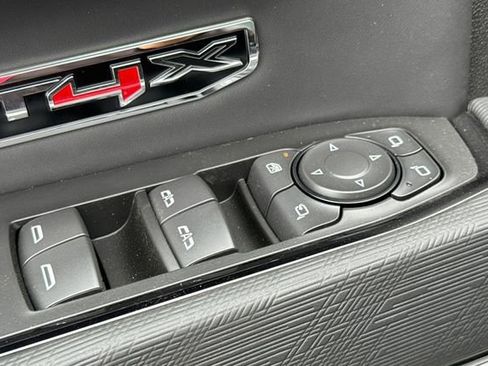New 2026 GMC Sierra 1500 AT4X w/ LPO, Black Badging Package AWD/4WD image 12