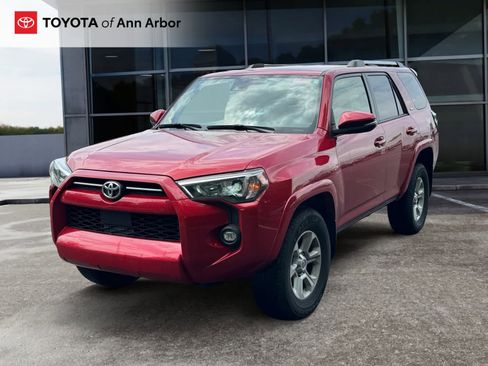 Used 2023 Toyota 4Runner SR5 Premium RWD image 8