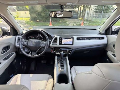 Used 2018 Honda HR-V EX-L image 19