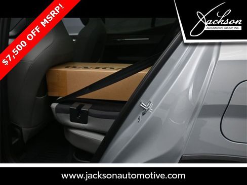 Used 2026 Volvo EX30 Cross Country Ultra image 20