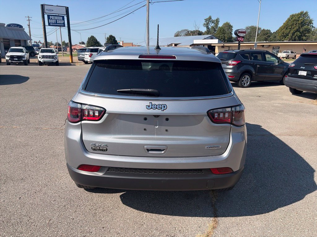 Used 2023 Jeep Compass Latitude w/ Convenience Group AWD/4WD image 5