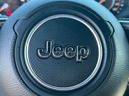 Used 2024 Jeep Wrangler Unlimited Sahara AWD/4WD image 25